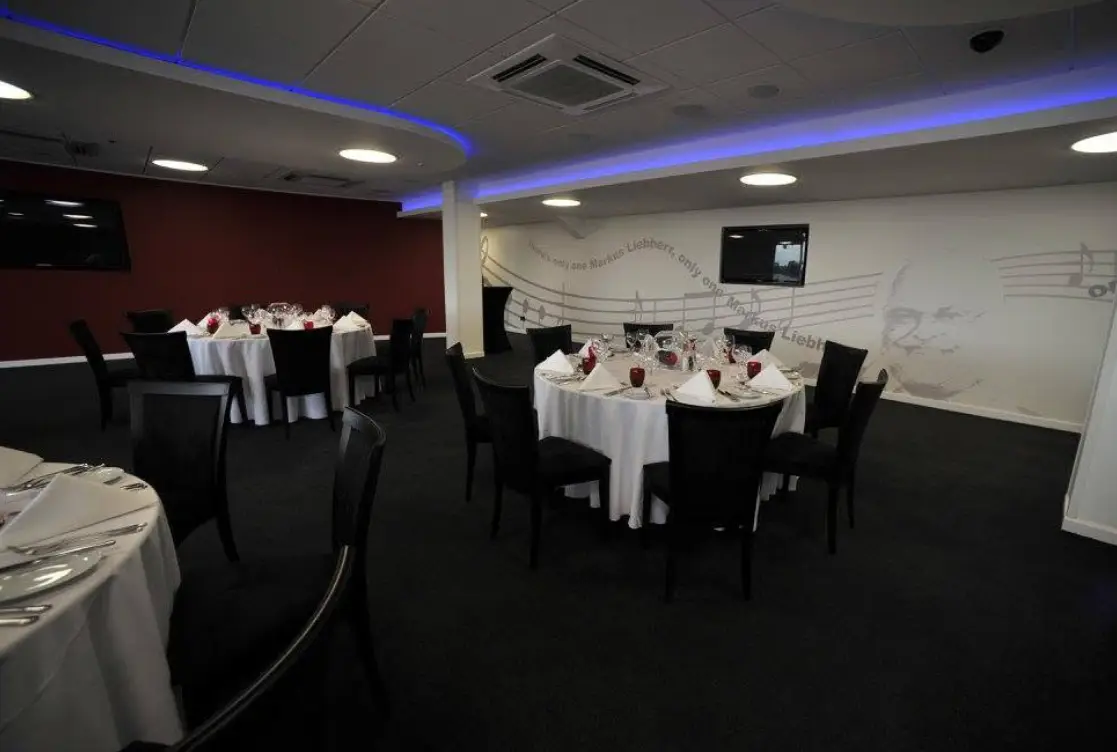 Premium ambient dining and table layout lighting for banquet halls